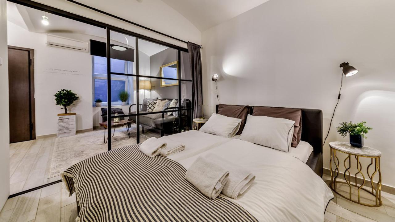 Apartments Santini 자그레브 외부 사진