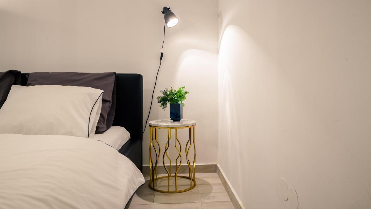 Apartments Santini 자그레브 외부 사진